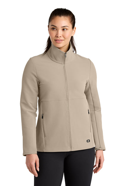 OGIO Women’s Kinetic Soft Shell in Sahara, style LOG740