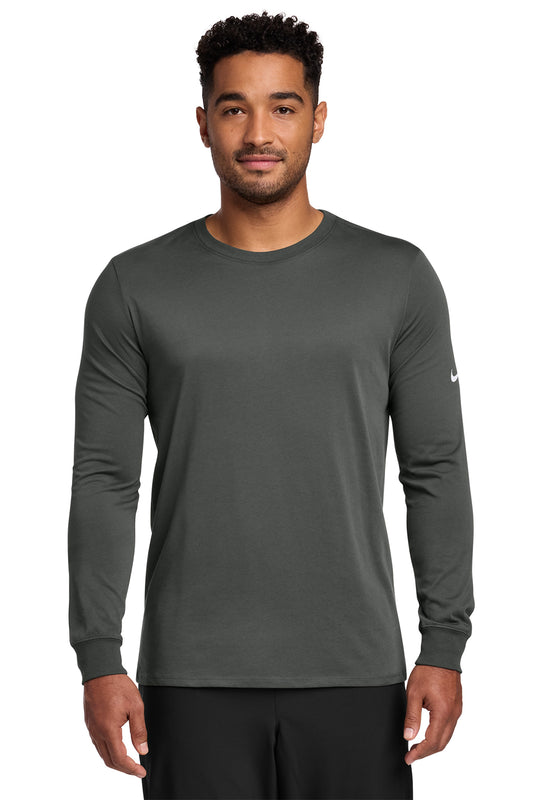 Nike Dri-FIT Cotton/Poly Long Sleeve Tee in Anthracite, style NKBQ5230