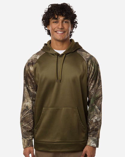Realtree Unisex Realtree Performance Colorblocked Hooded Sweatshirt in Camo/ Green, style RT5305