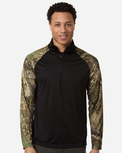 Realtree Unisex Realtree Performance Colorblocked Quarter-Zip Pullover in Camo/ Black, style RT5703