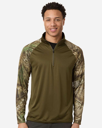 Realtree Unisex Realtree Performance Colorblocked Quarter-Zip Pullover in Camo/ Green, style RT5703