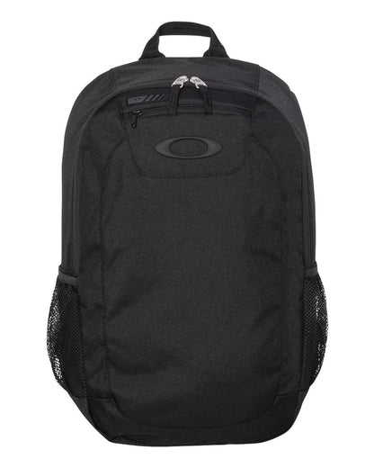 Oakley 20L Enduro Backpack in Blackout, style 921056ODM