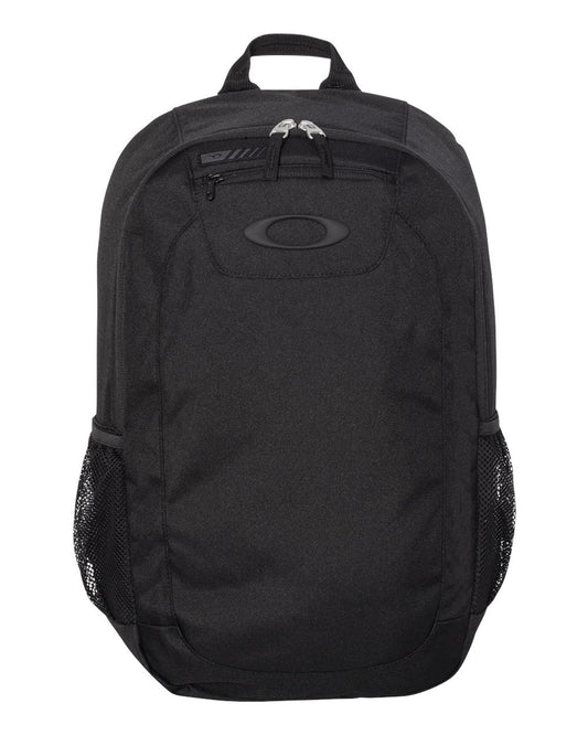 Oakley 20L Enduro Backpack in Blackout, style 921056ODM